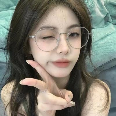 黑夜里的眼睛